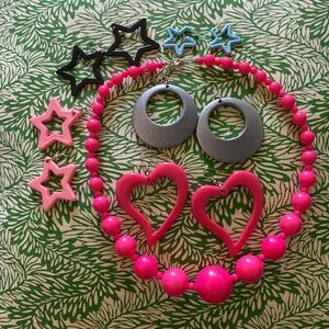 Fun Costume Jewelry Lot | star & heart earrings | hot pink bead necklace plastic